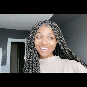 Meet your Posher, Danesha